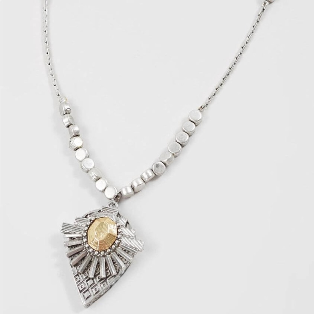 BKE necklace